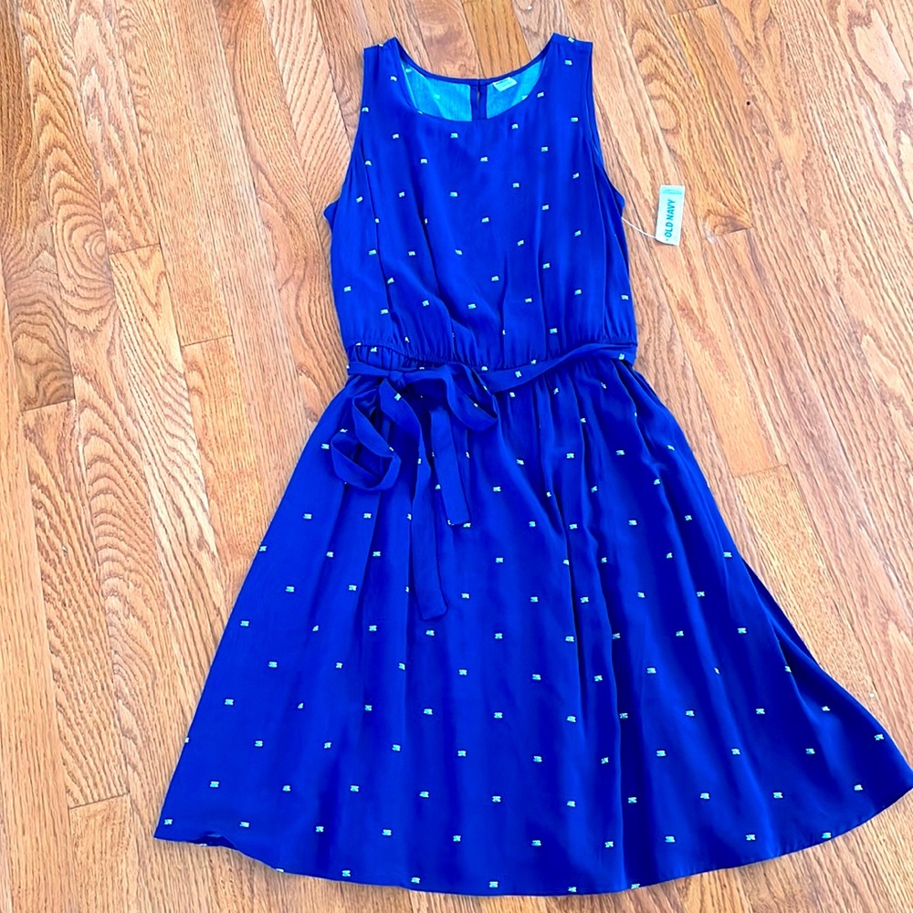 NWT. Summer Dress. Size Small.